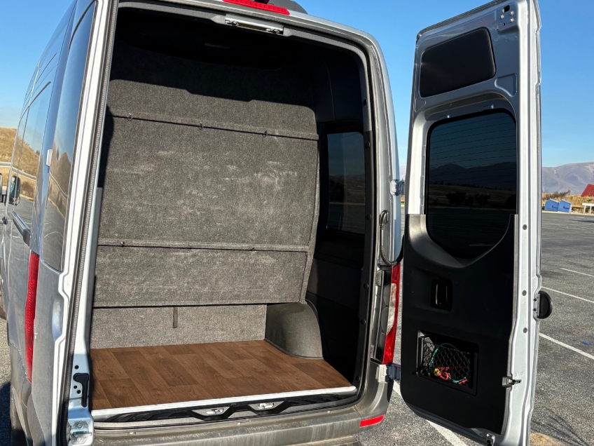 12 Seat Sprinter Prestige (High Roof)